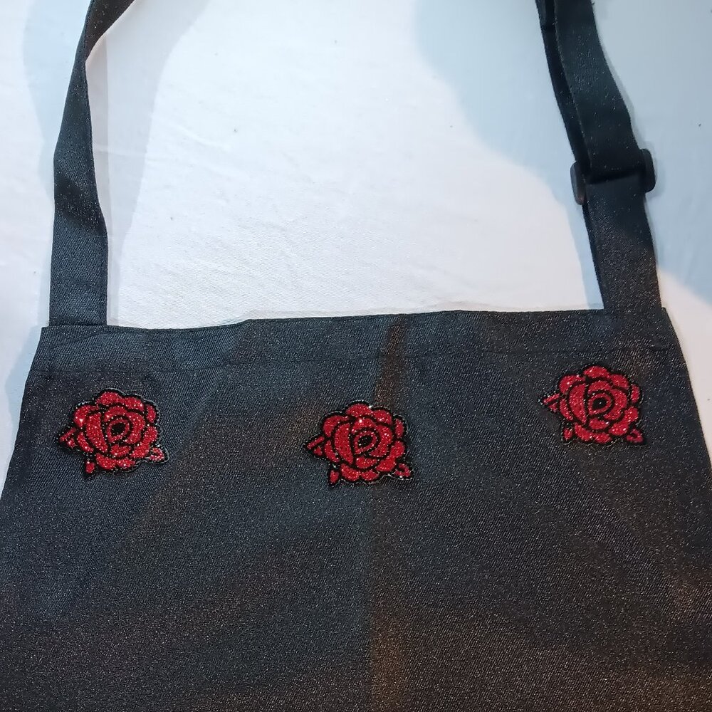 3 Rose Custom Made Apron